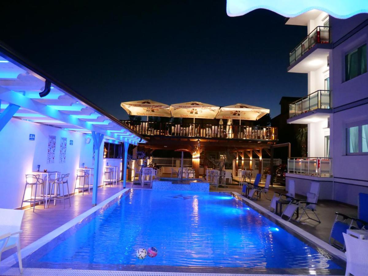 Brian Hotel Velipoja Kültér fotó