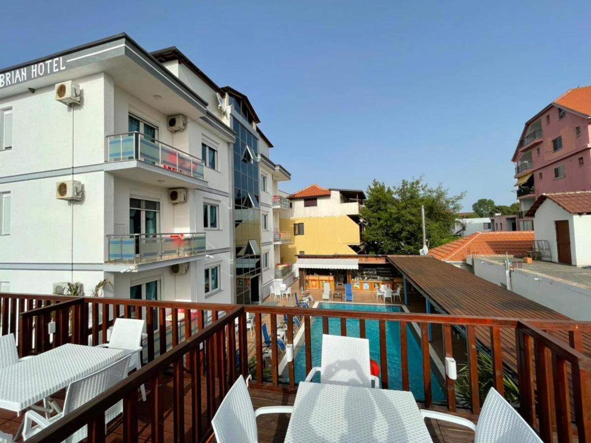 Brian Hotel Velipoja Kültér fotó