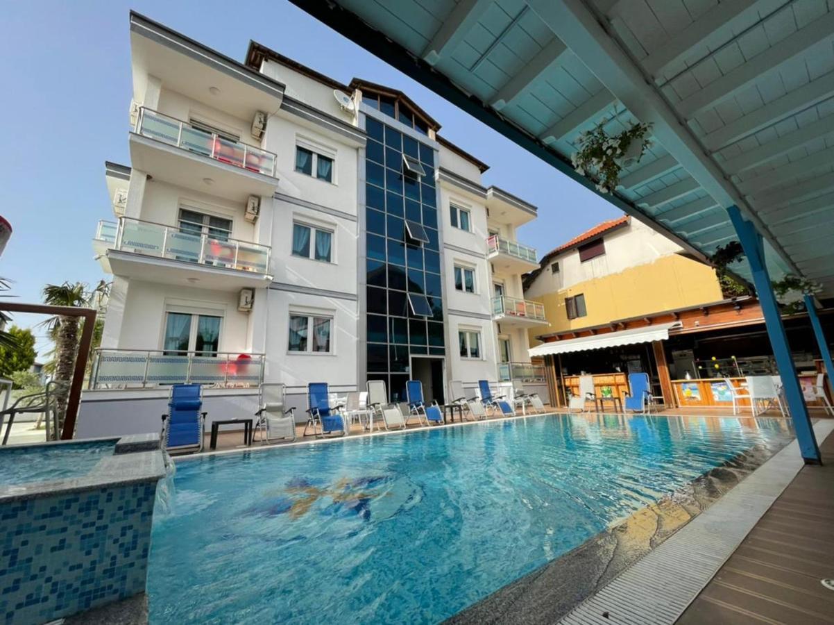 Brian Hotel Velipoja Kültér fotó