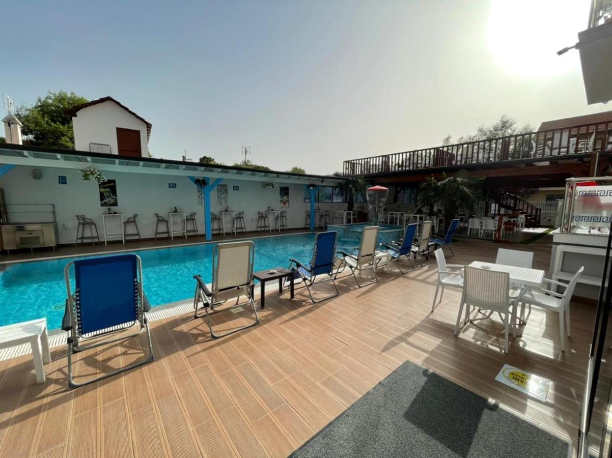 Brian Hotel Velipoja Kültér fotó