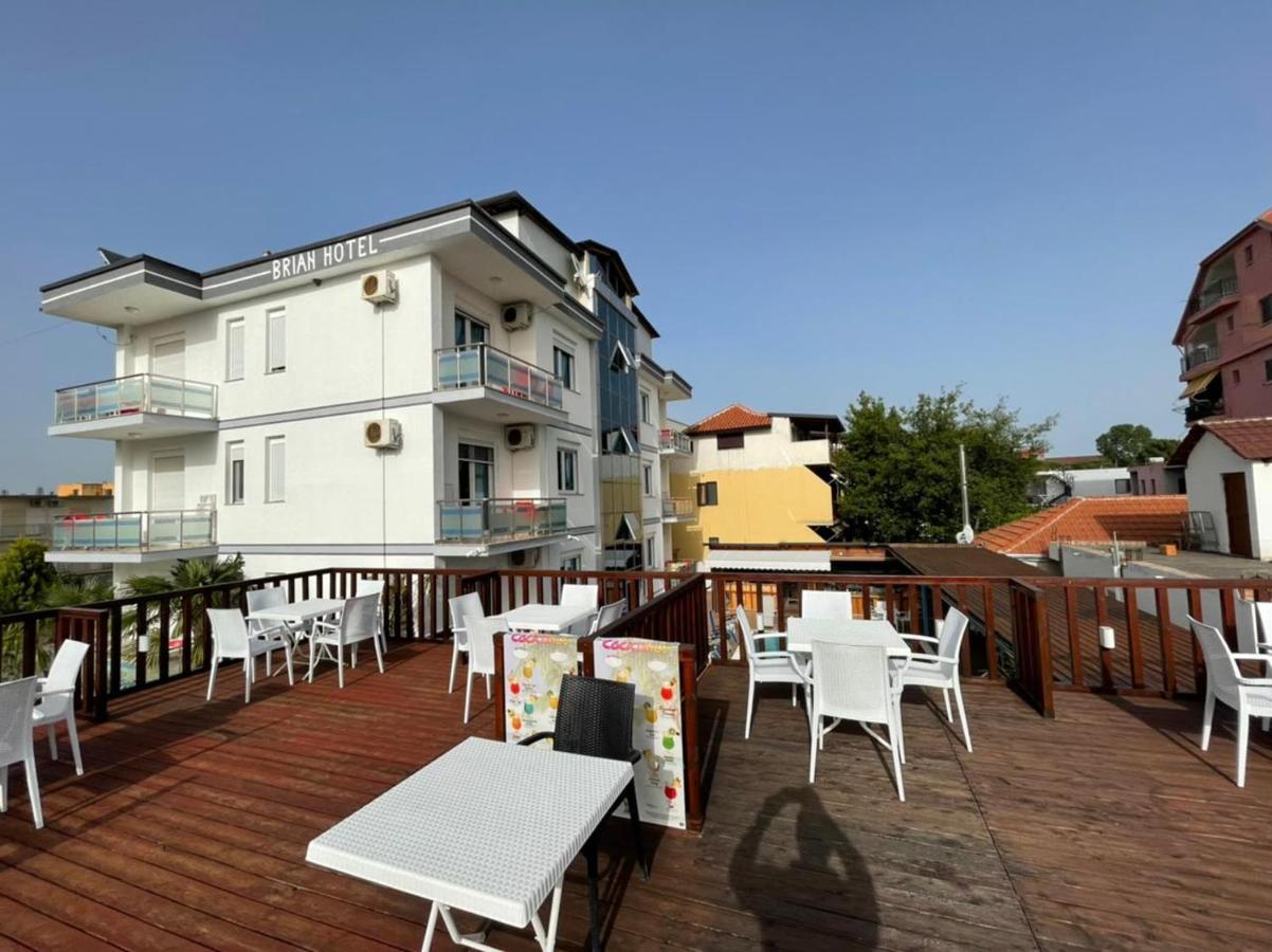 Brian Hotel Velipoja Kültér fotó