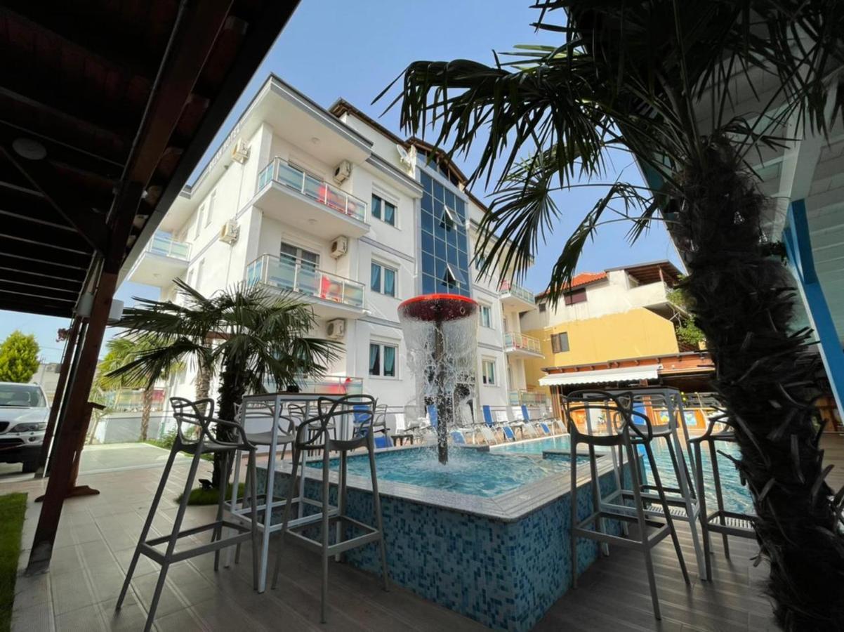 Brian Hotel Velipoja Kültér fotó