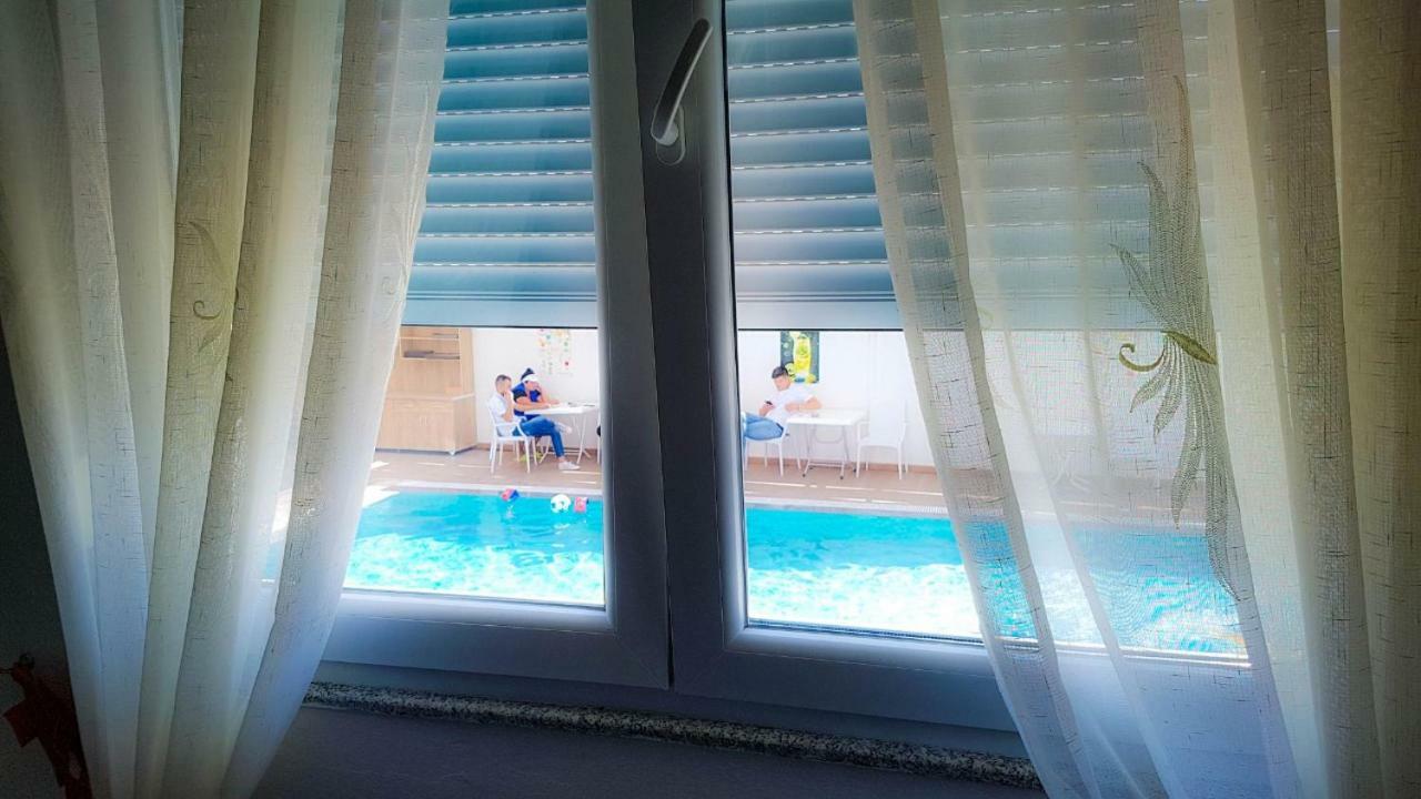 Brian Hotel Velipoja Kültér fotó